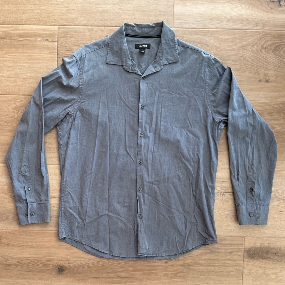 Alfani Solid Gray Button-Down Shirt Size M